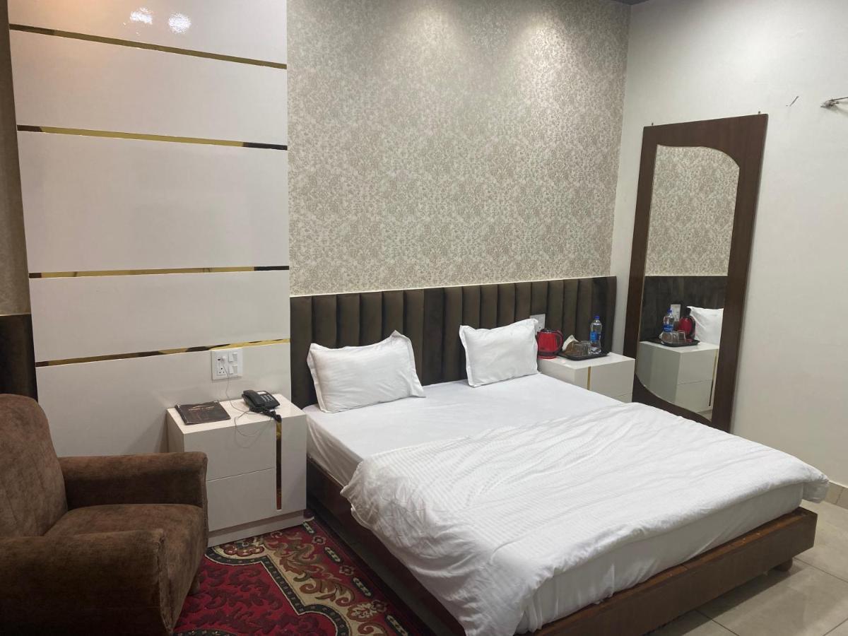 Hotel Temple View Inn Anandpur Sāhib المظهر الخارجي الصورة