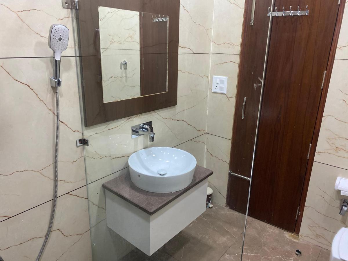 Hotel Temple View Inn Anandpur Sāhib المظهر الخارجي الصورة