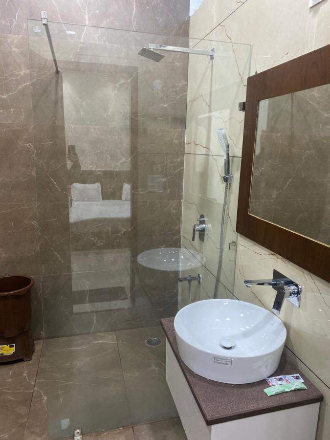 Hotel Temple View Inn Anandpur Sāhib المظهر الخارجي الصورة